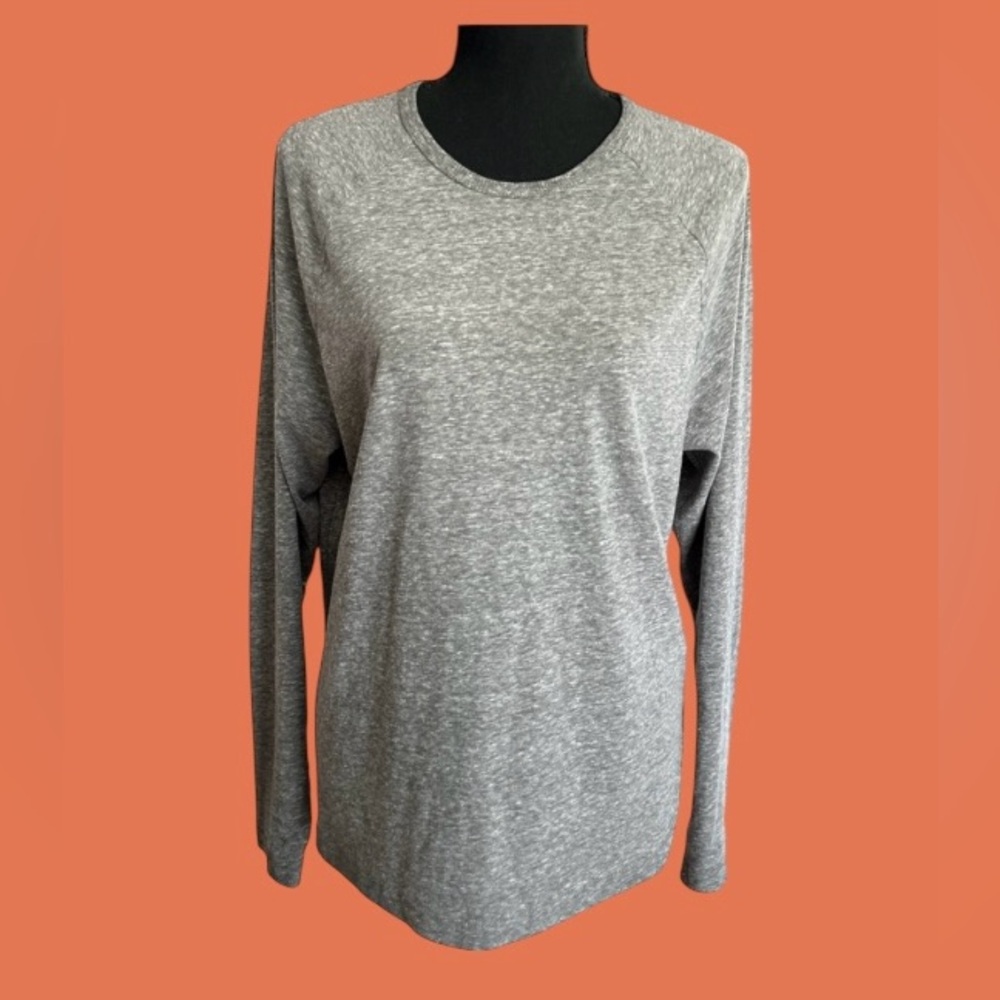 🩶 UGG! AUTHENTIC! PULL ON TOP! SUPER SOFT, EXCELLENT QUALITY! NEUTRAL GRAY! 🩶
